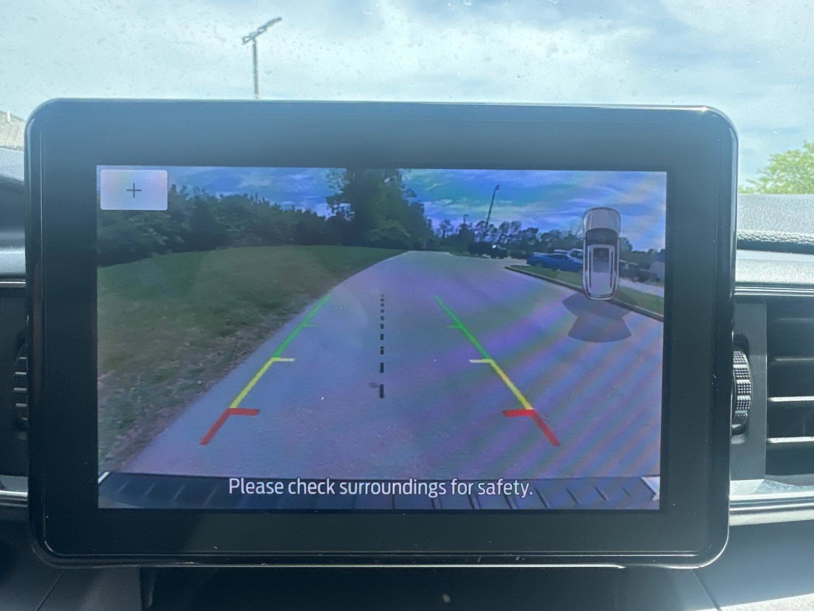 Certified 2023 Ford Explorer XLT w/ Equipment Group 202A AWD/4WD image 8