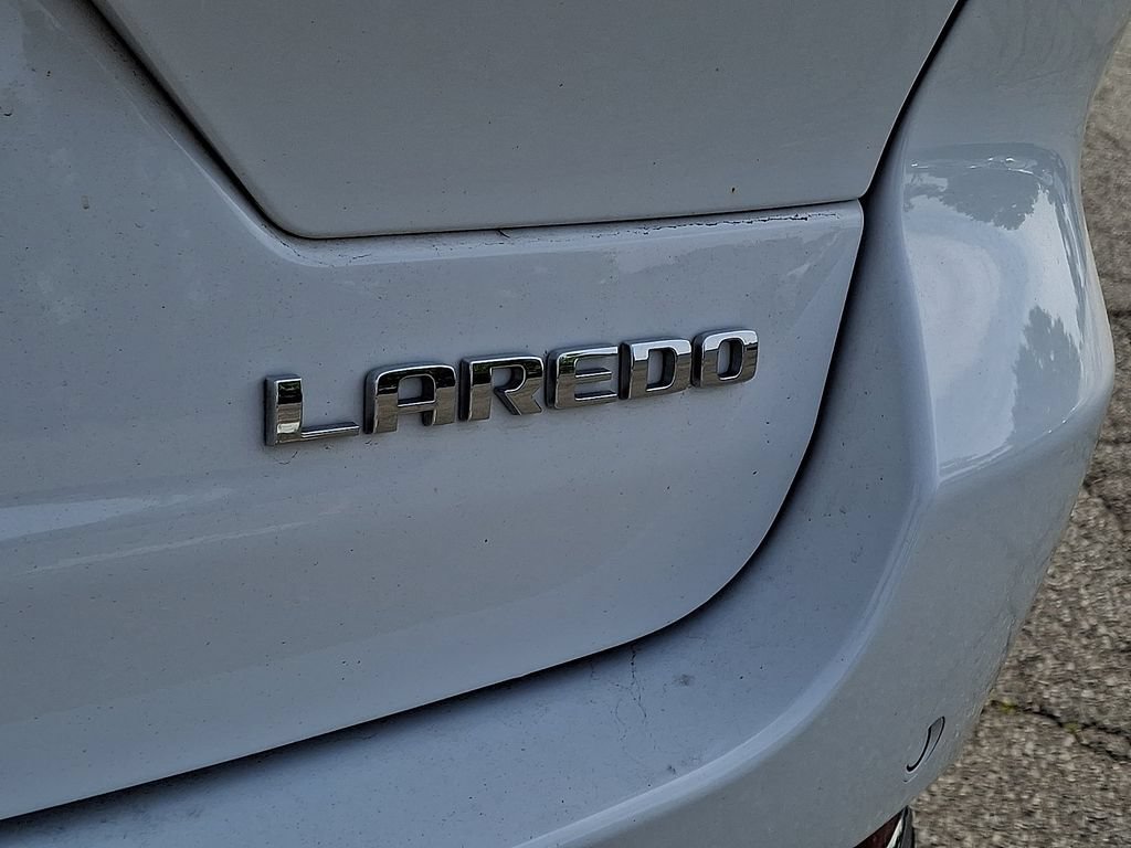 Used 2023 Jeep Grand Cherokee Laredo X AWD/4WD image 29