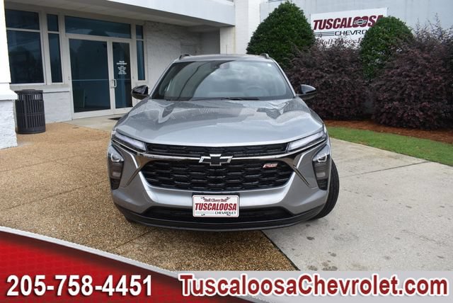 New 2026 Chevrolet Trax RS w/ Sunroof Package FWD image 4