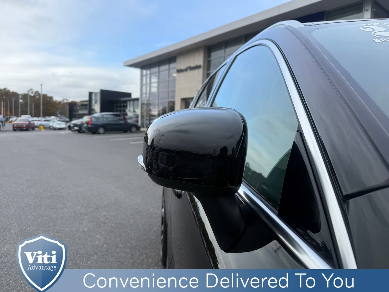 Certified 2023 Volvo XC60 B5 Ultimate image 10