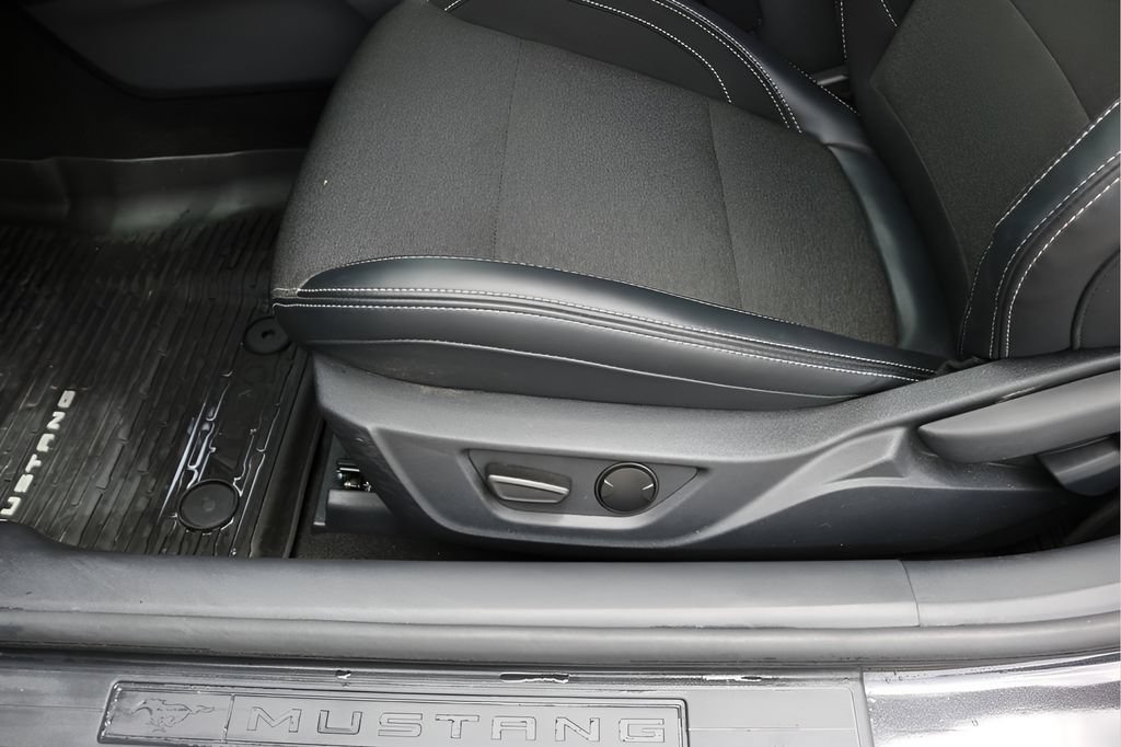 Used 2024 Ford Mustang Coupe RWD image 13