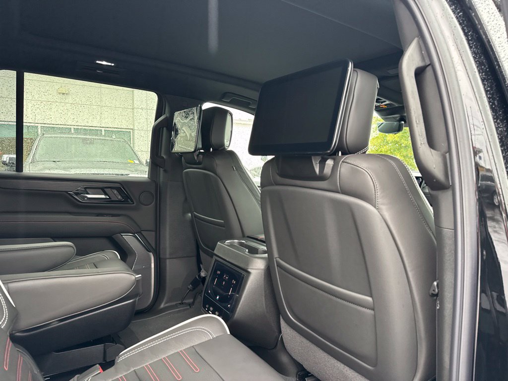 New 2027 GMC Yukon AT4 Ultimate AWD/4WD image 28