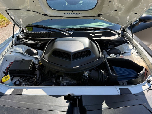 Used 2022 Dodge Challenger R/T Scat Pack w/ Shaker Package image 9