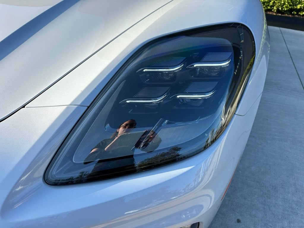Used 2026 Porsche Panamera RWD image 13