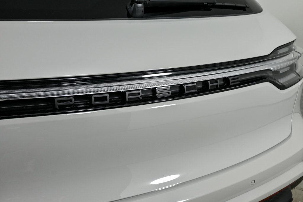 New 2026 Porsche Macan image 36