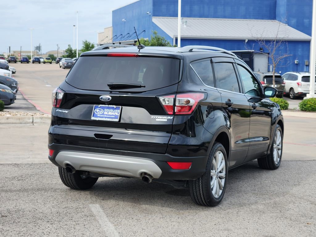 Used 2017 Ford Escape Titanium FWD image 3