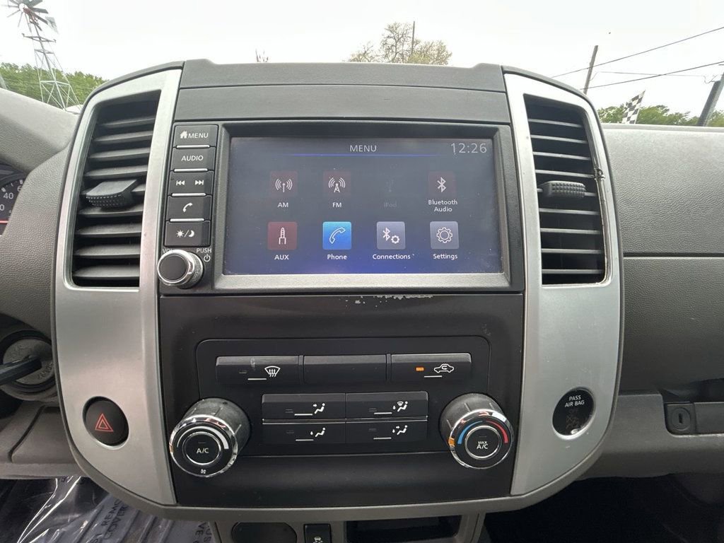 Used 2019 Nissan Frontier SV image 17