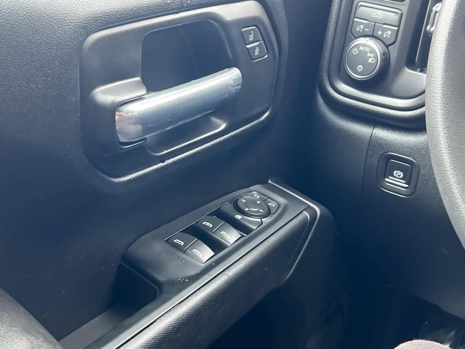 Certified 2026 Chevrolet Silverado 1500 Custom AWD/4WD image 19