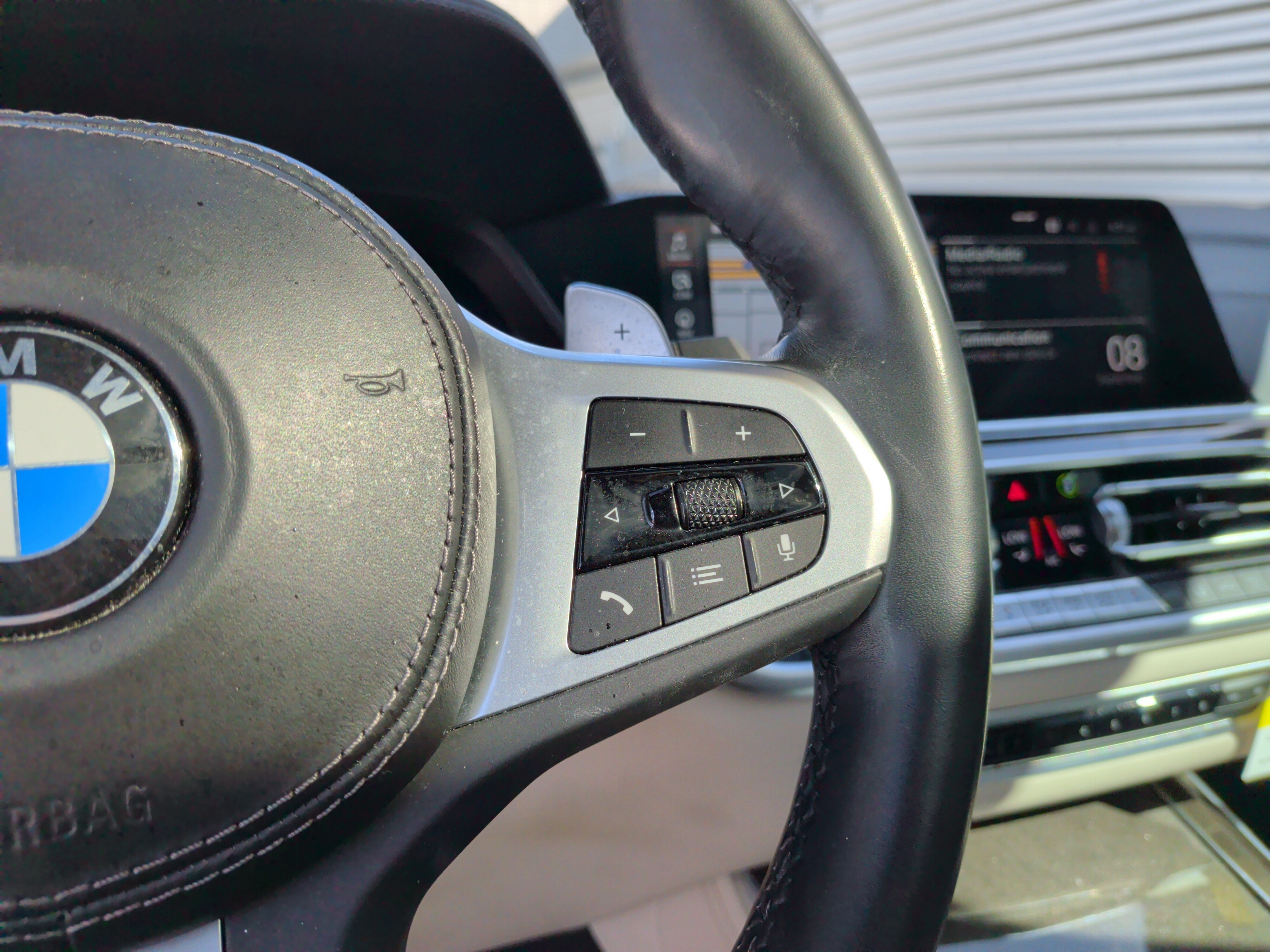 Used 2022 BMW X5 sDrive40i w/ M Sport Package RWD image 19