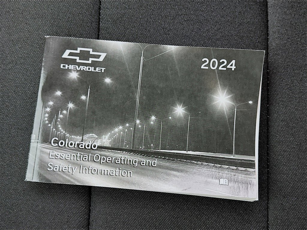 Used 2024 Chevrolet Colorado Trail Boss w/ Advanced Trailering Package image 46