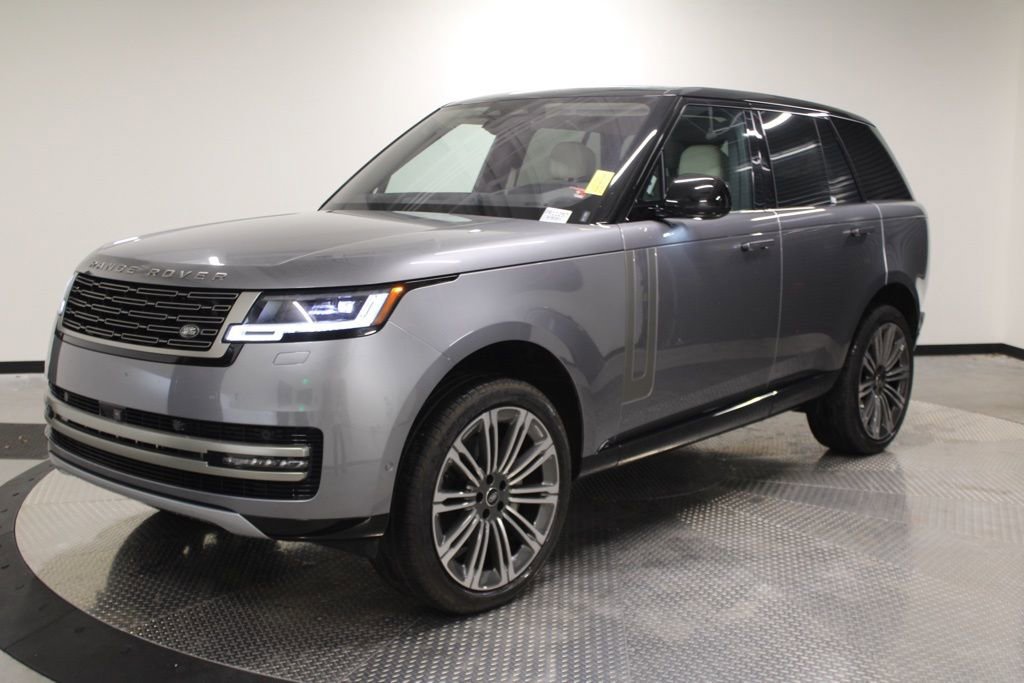 Used 2023 Land Rover Range Rover SE image 1