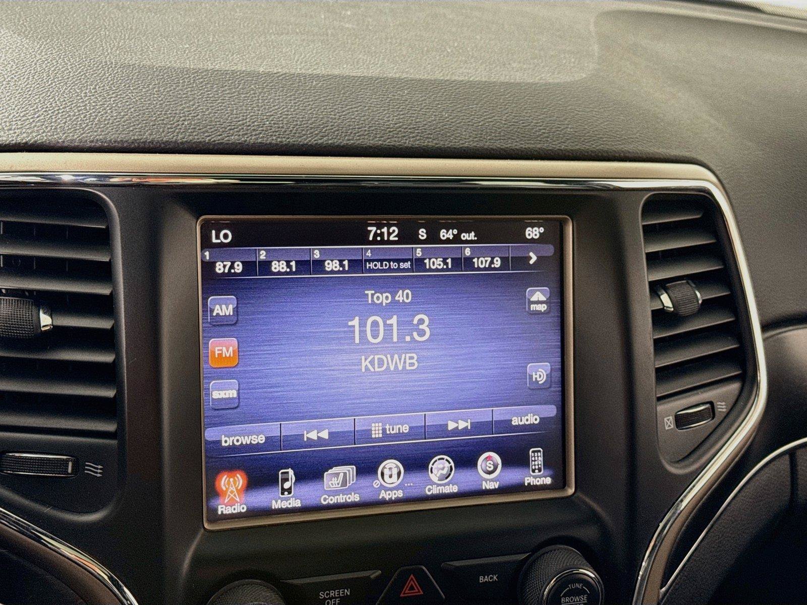 Used 2016 Jeep Grand Cherokee Limited AWD/4WD image 9