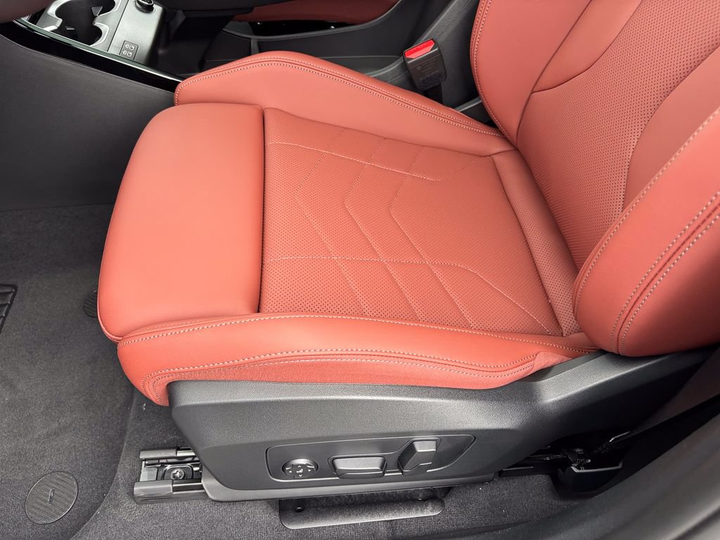 New 2026 BMW X2 xDrive28i w/ Technology Package AWD/4WD image 16