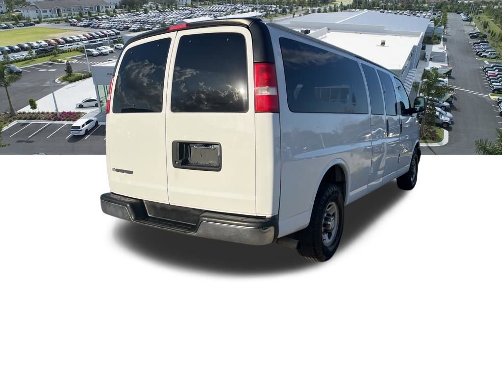 Used 2019 Chevrolet Express 3500 LT w/ LT Preferred Equipment Group image 18