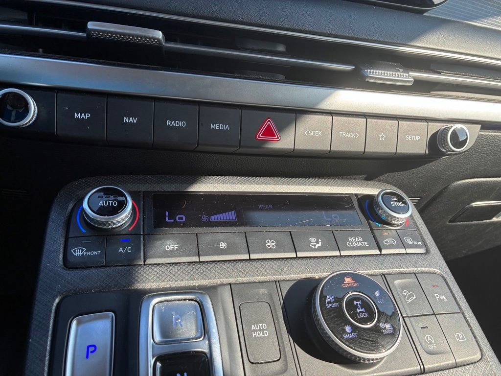 Used 2024 Hyundai Palisade Limited AWD/4WD image 26