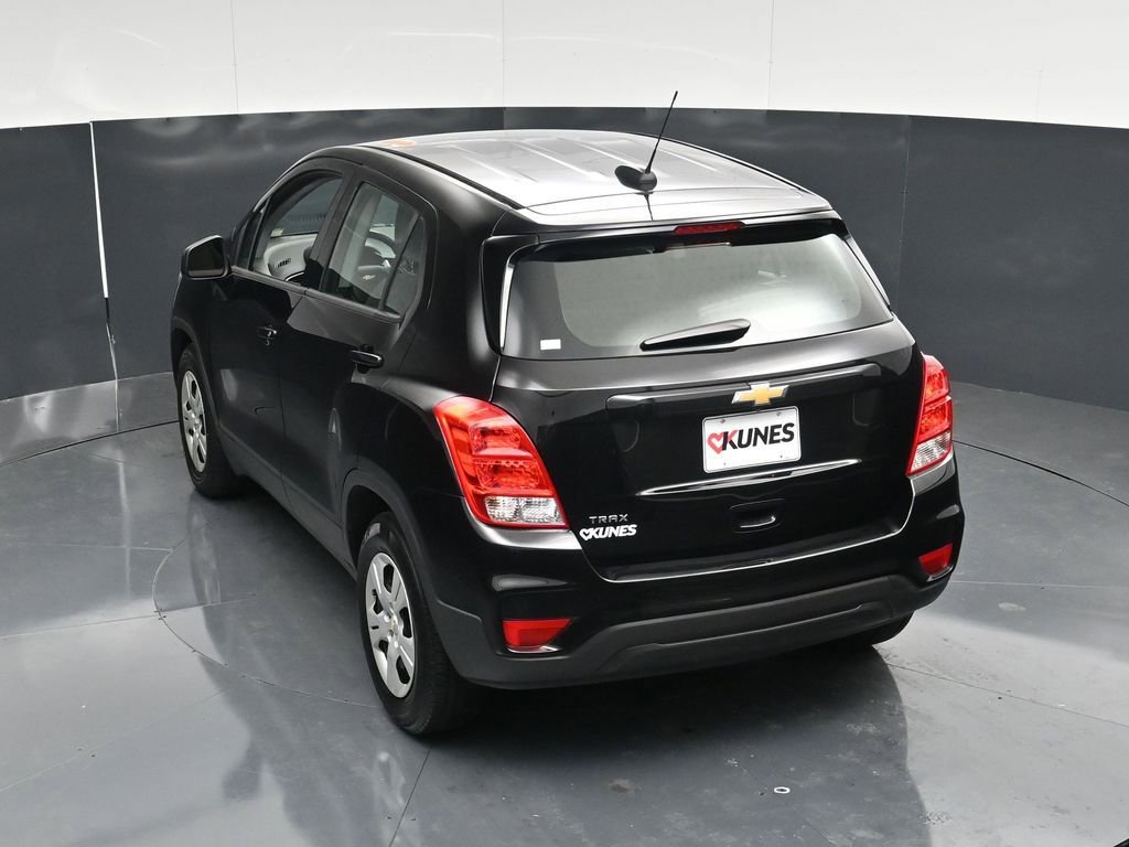 Used 2018 Chevrolet Trax LS FWD image 50