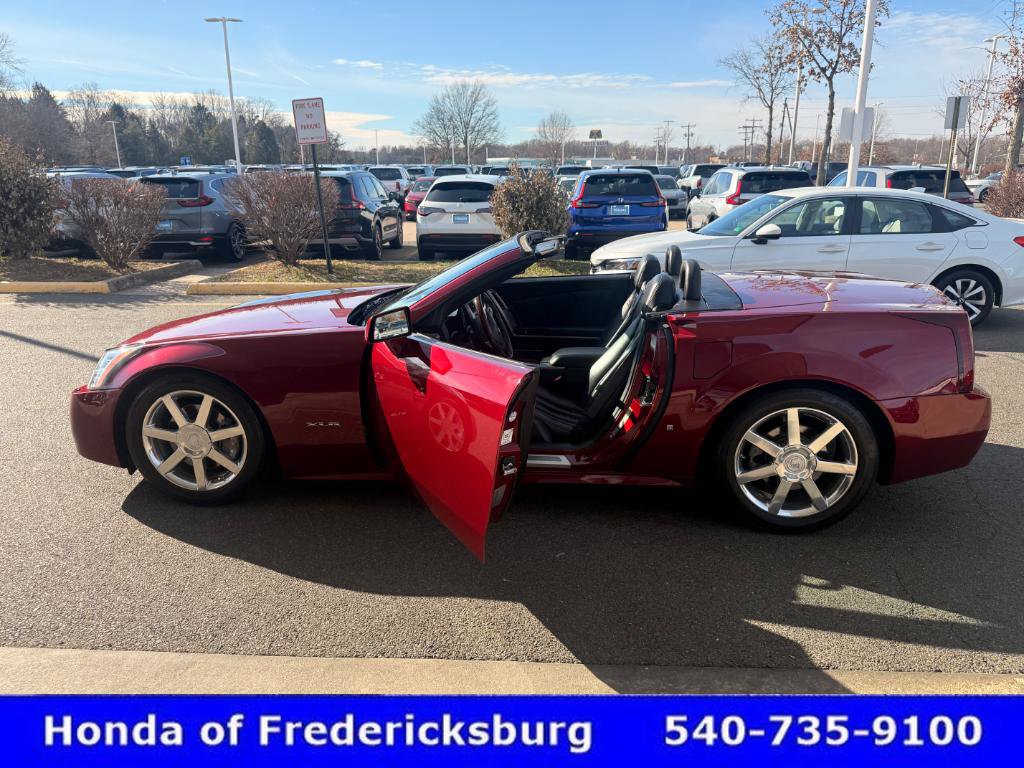 Used 2007 Cadillac XLR image 14