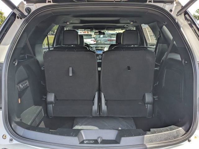 Certified 2018 Ford Explorer Platinum AWD/4WD image 12
