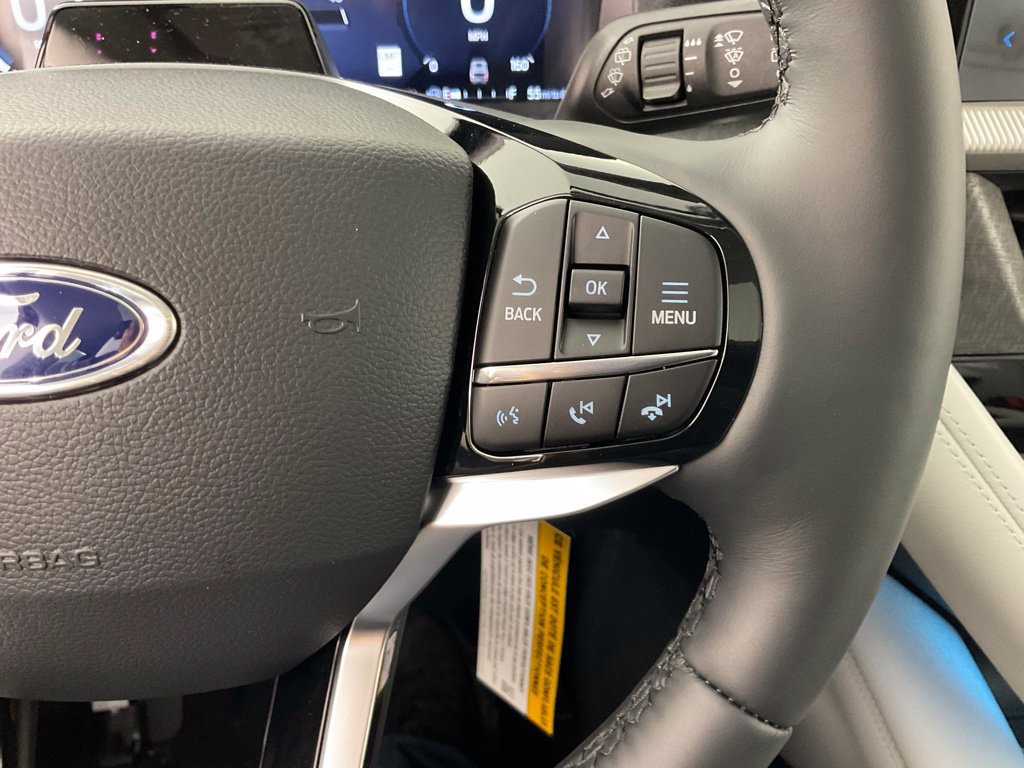 New 2026 Ford Explorer Platinum w/ LUX Leather Package AWD/4WD image 27