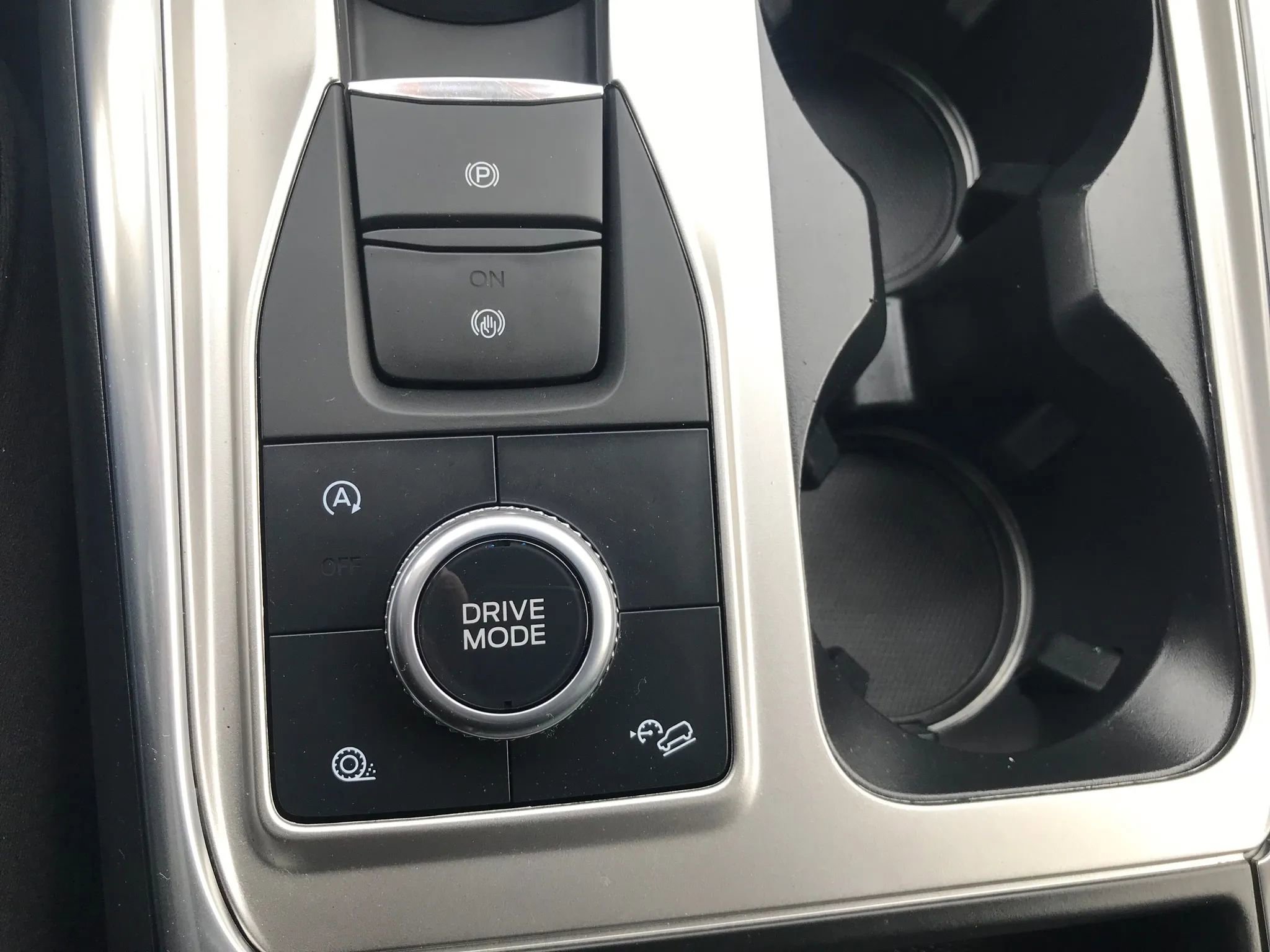 Used 2020 Ford Explorer Limited w/ Class III Trailer Tow Package image 30