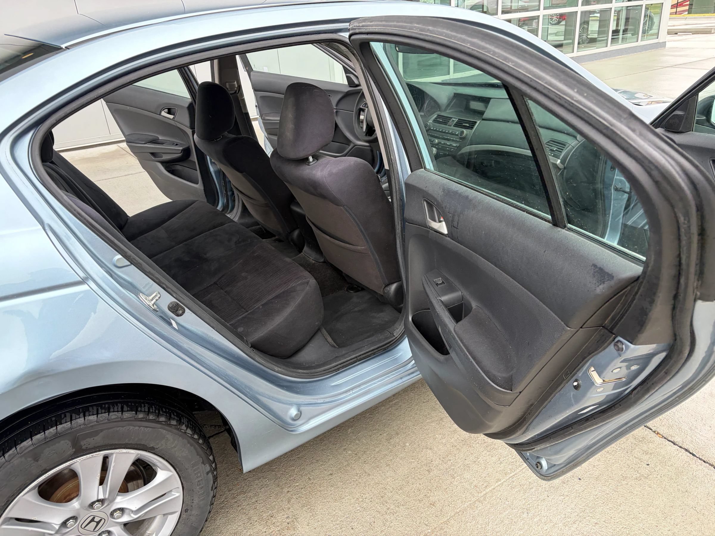 Used 2011 Honda Accord LX-P image 12