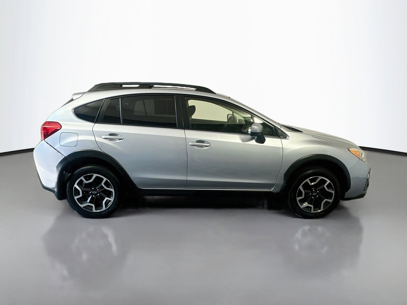 Used 2017 Subaru Crosstrek 2.0i Premium AWD/4WD image 8