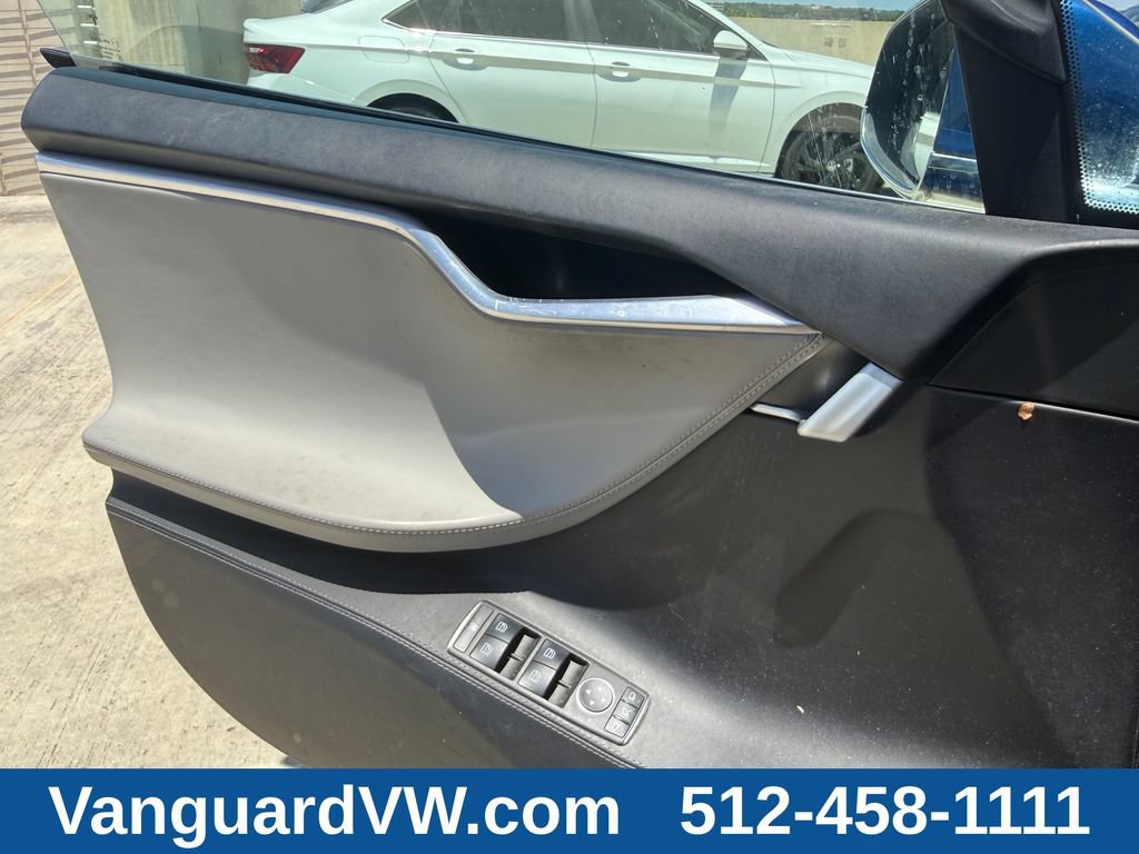 Used 2016 Tesla Model S 70 RWD image 19