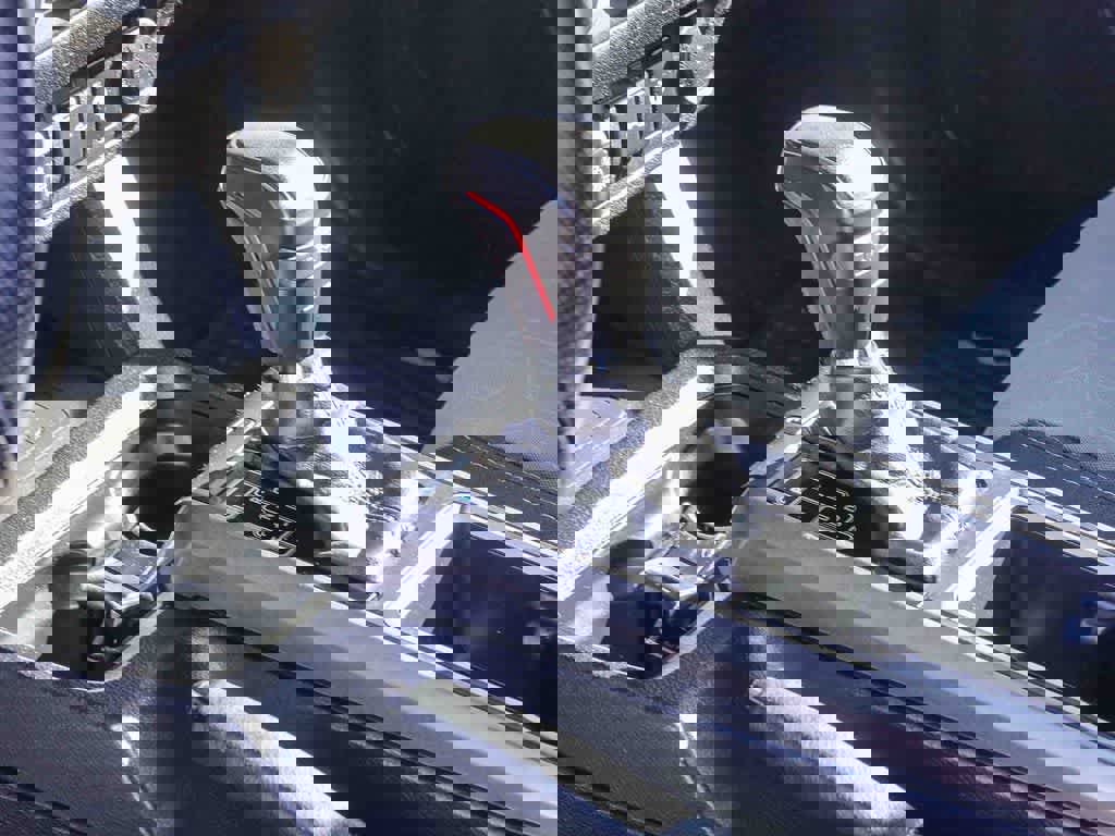 Used 2020 Toyota Tacoma TRD Off-Road w/ Technology Package image 18