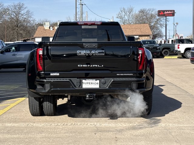 Used 2024 GMC Sierra 3500 Denali Ultimate AWD/4WD image 4