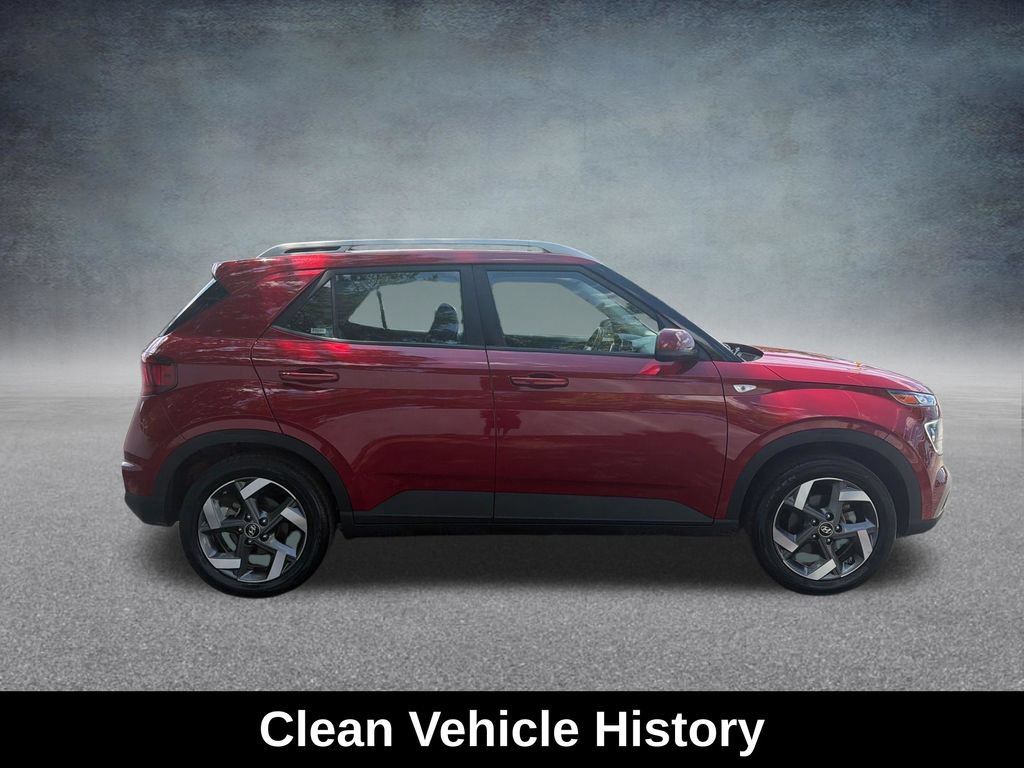 Used 2025 Hyundai Venue Limited FWD image 7