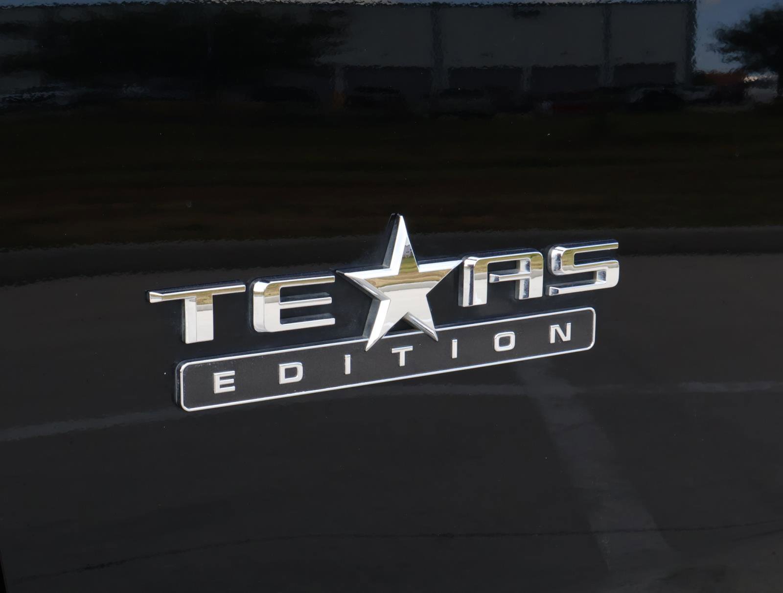 Used 2025 Chevrolet Silverado 3500 LTZ w/ LTZ Texas Edition video 2