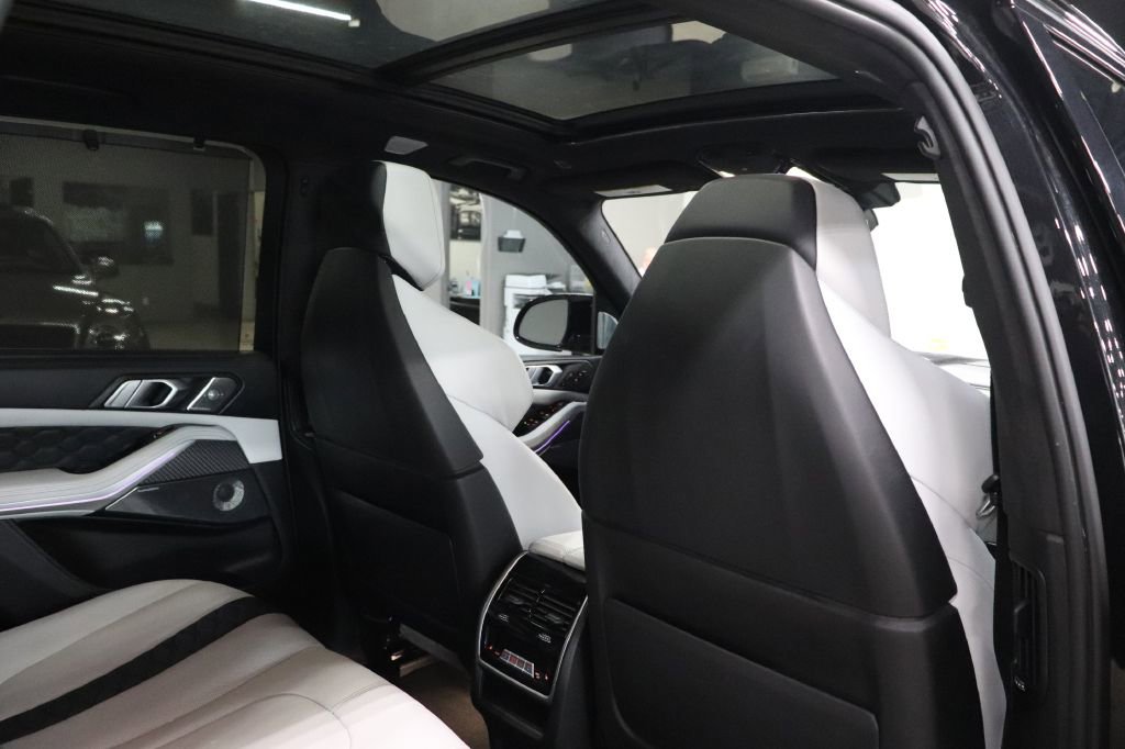 Used 2021 BMW X5 M w/ Competition Package image 22