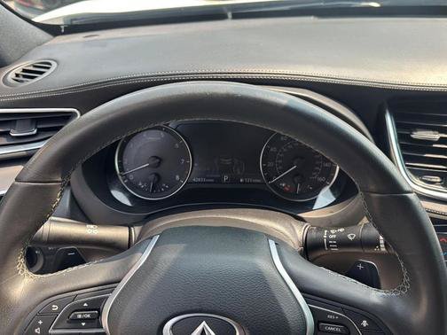 Used 2023 INFINITI QX55 Luxe w/ Accent Package AWD/4WD image 13