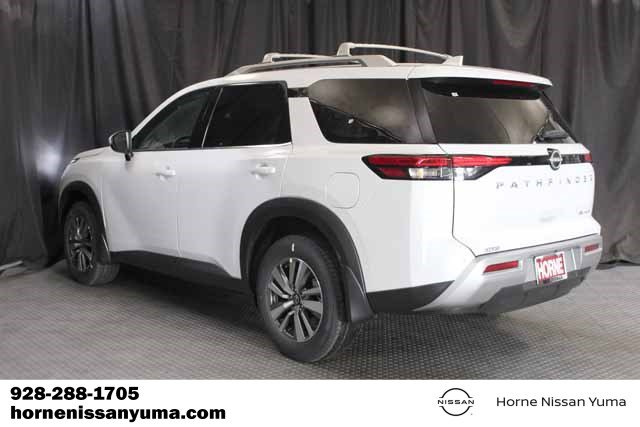 New 2025 Nissan Pathfinder SL image 16