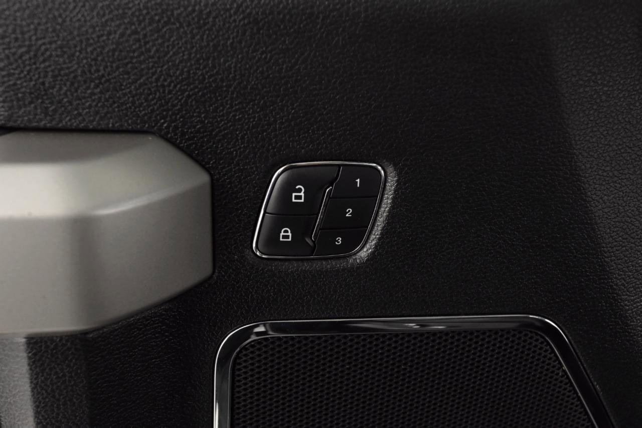 Used 2017 Ford F350 Lariat w/ Lariat Ultimate Package image 29