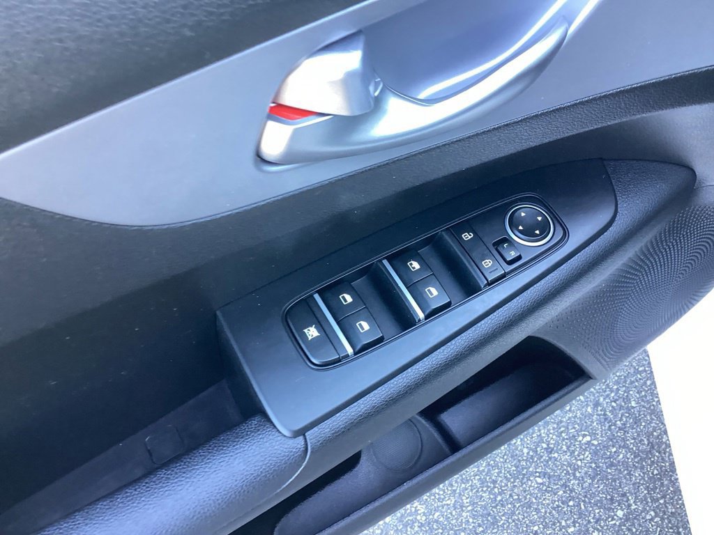 Used 2023 Kia Forte LXS w/ LXS Technology Package FWD image 12