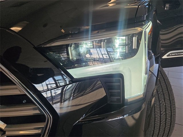 Used 2025 Toyota Sequoia Capstone image 30