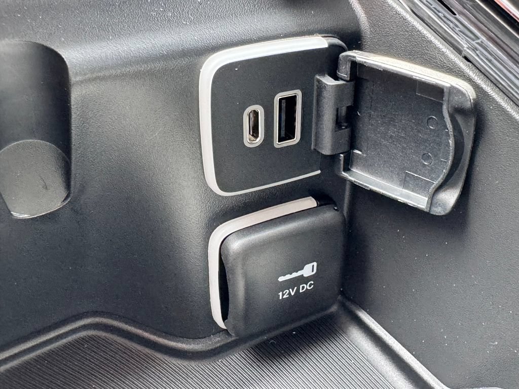 New 2026 Chrysler Pacifica Limited FWD image 21