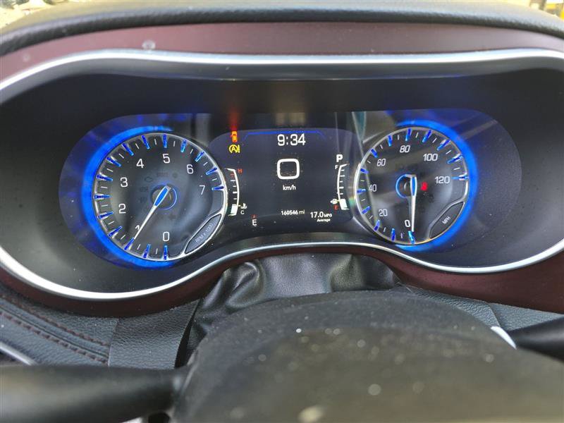Used 2020 Chrysler Pacifica Limited FWD image 14