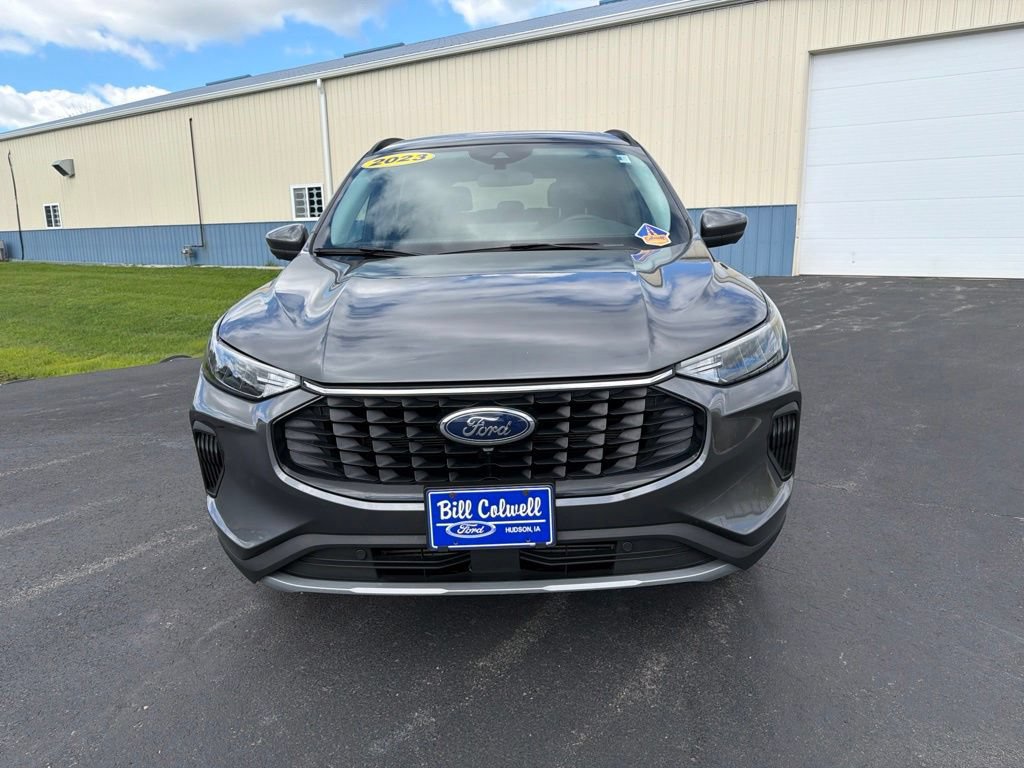 Used 2023 Ford Escape Active w/ Tech Pack #2 AWD/4WD image 9