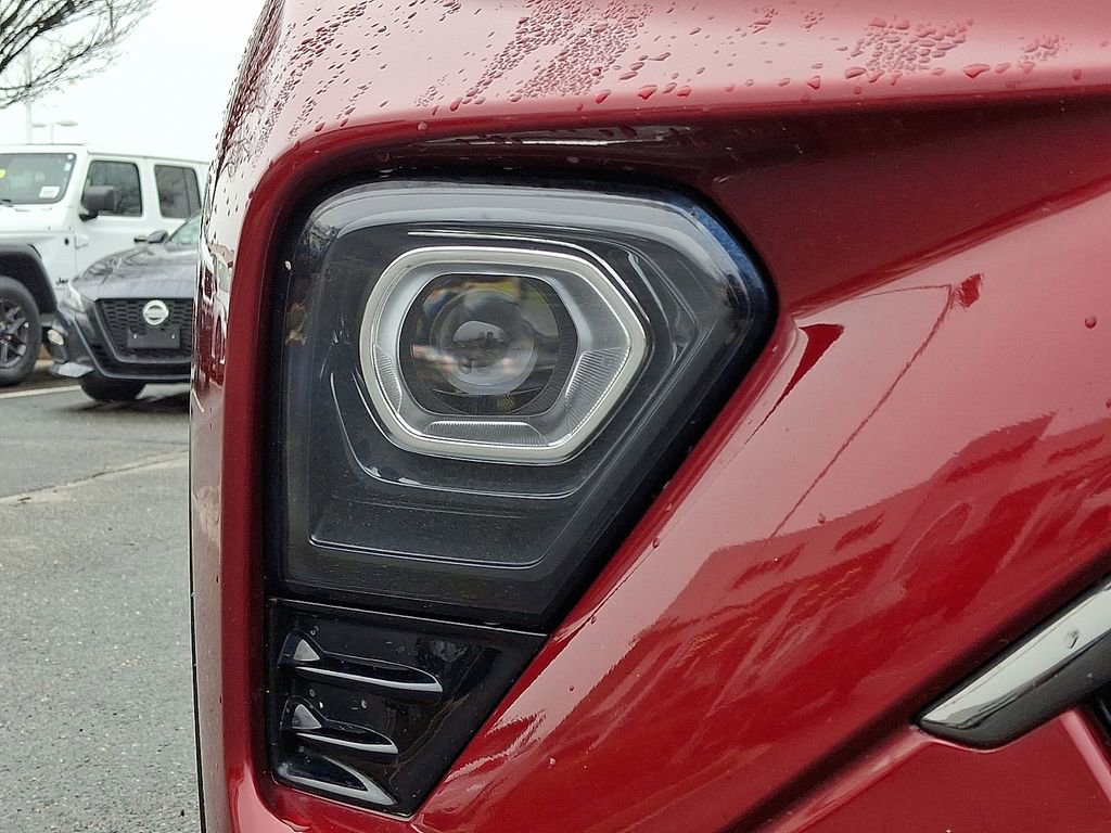 Used 2024 Chevrolet TrailBlazer RS w/ Driver Confidence Package image 9