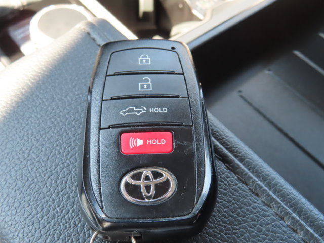 Used 2023 Toyota Tundra Limited AWD/4WD image 40