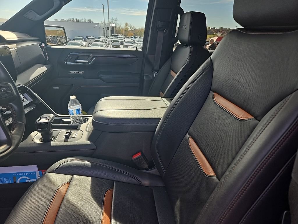 Used 2024 GMC Sierra 1500 AT4 w/ Technology Package image 18