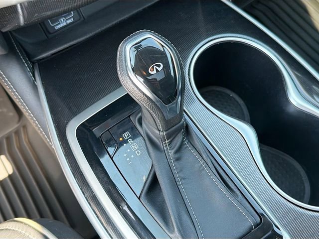 Used 2019 INFINITI QX60 Luxe w/ Essential Package image 18