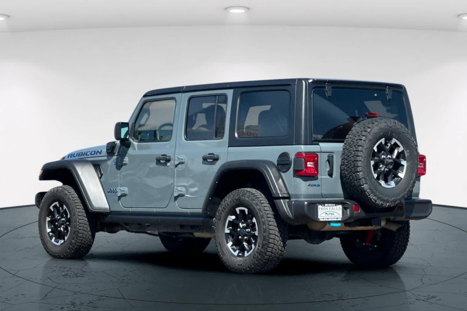 Used 2024 Jeep Wrangler Unlimited Rubicon 4xe AWD/4WD image 8