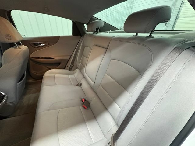 Used 2016 Chevrolet Malibu LT FWD image 8
