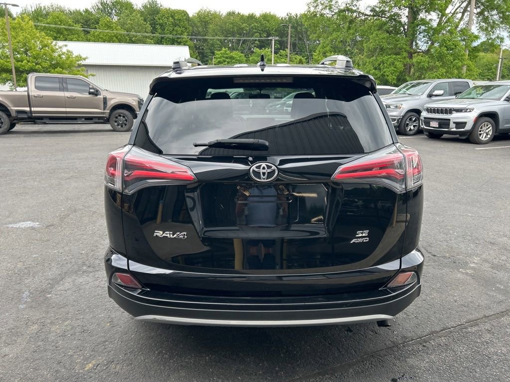 Used 2016 Toyota RAV4 SE AWD/4WD image 5