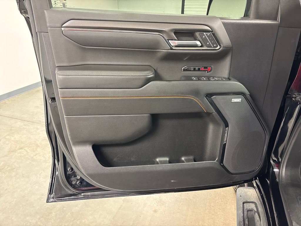 Used 2022 GMC Sierra 1500 AT4 w/ AT4 Premium Package AWD/4WD image 22