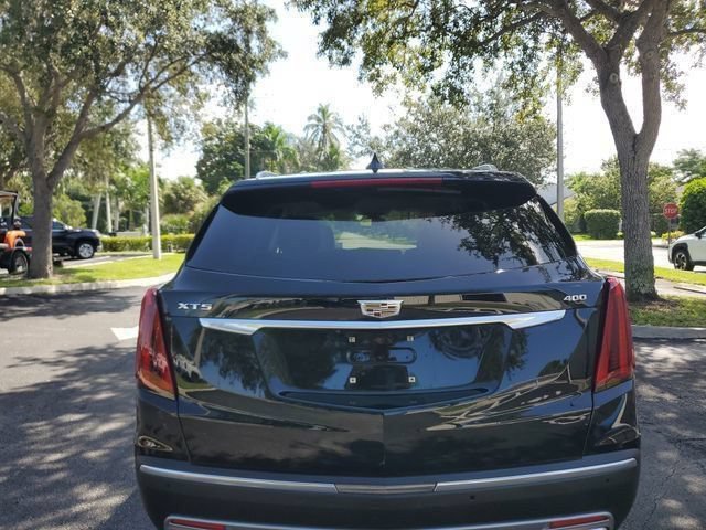 Used 2021 Cadillac XT5 Premium Luxury w/ LPO, Premium Carpet Package FWD image 14