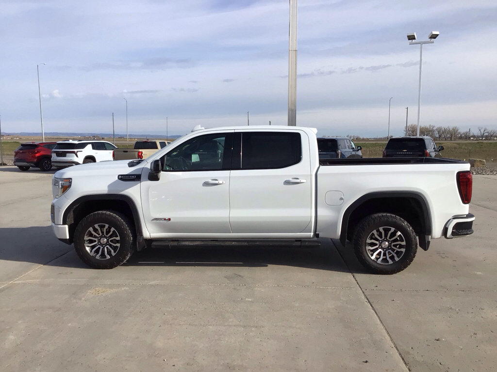 Used 2021 GMC Sierra 1500 AT4 w/ AT4 Preferred Package AWD/4WD image 2